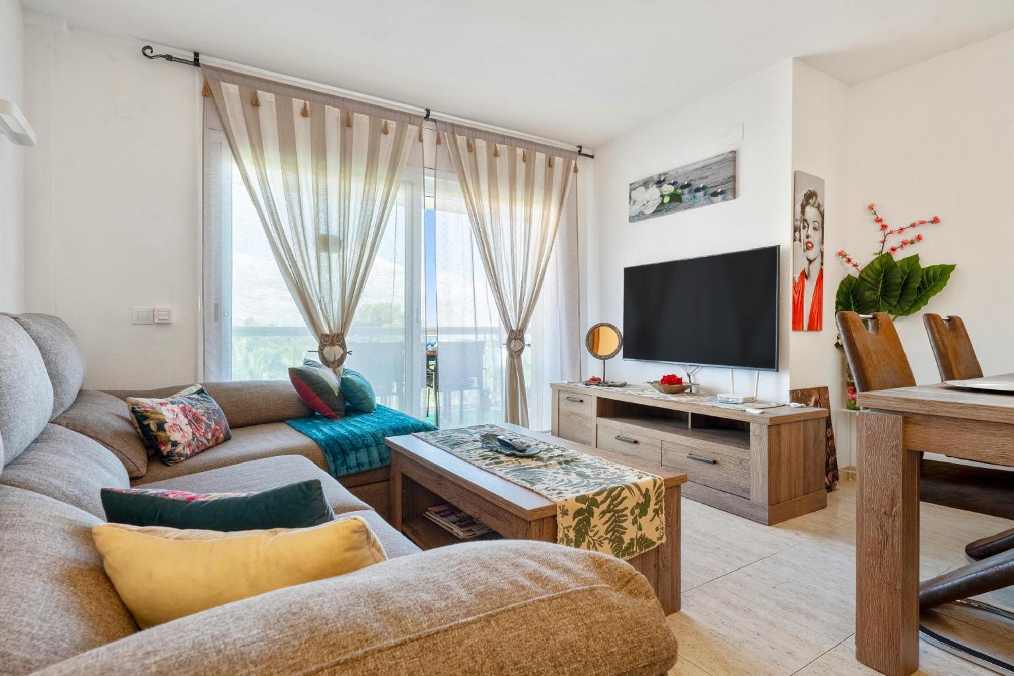 Apartamento Martin Y Rose En Салоу Экстерьер фото